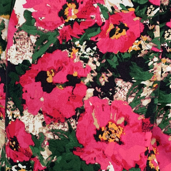 BNWT - Picture 2 of 4